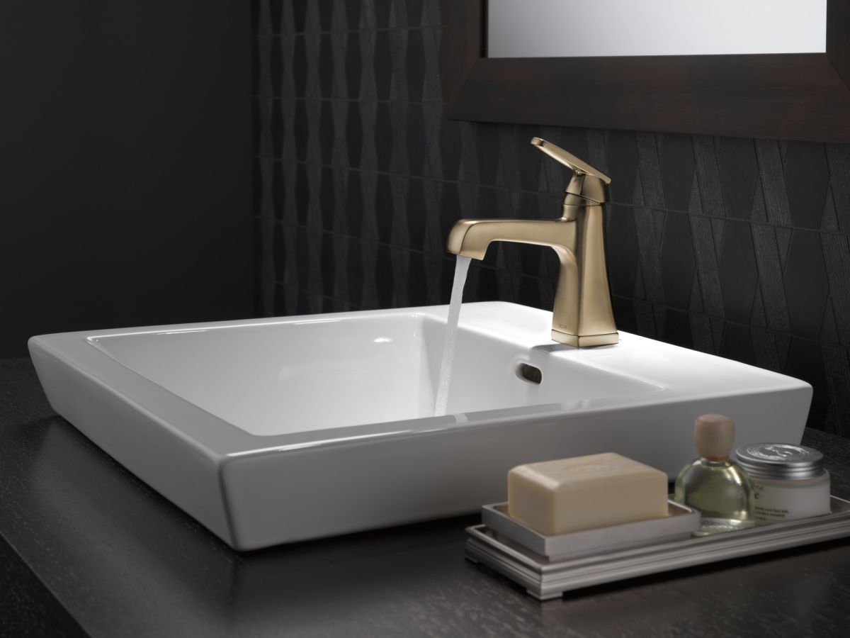 DELTA Ashlyn Single Handle Bathroom Faucet — Champagne Bronze