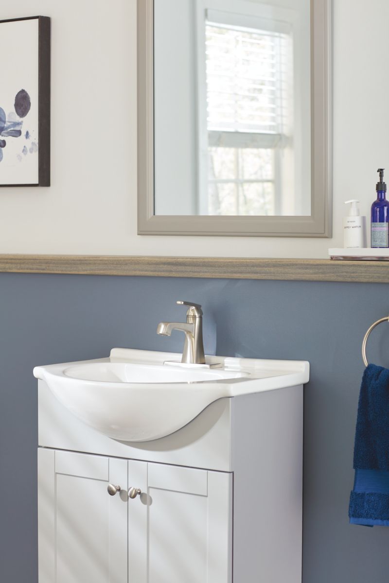 DELTA Ashlyn Single Handle Bathroom Faucet — Stainless