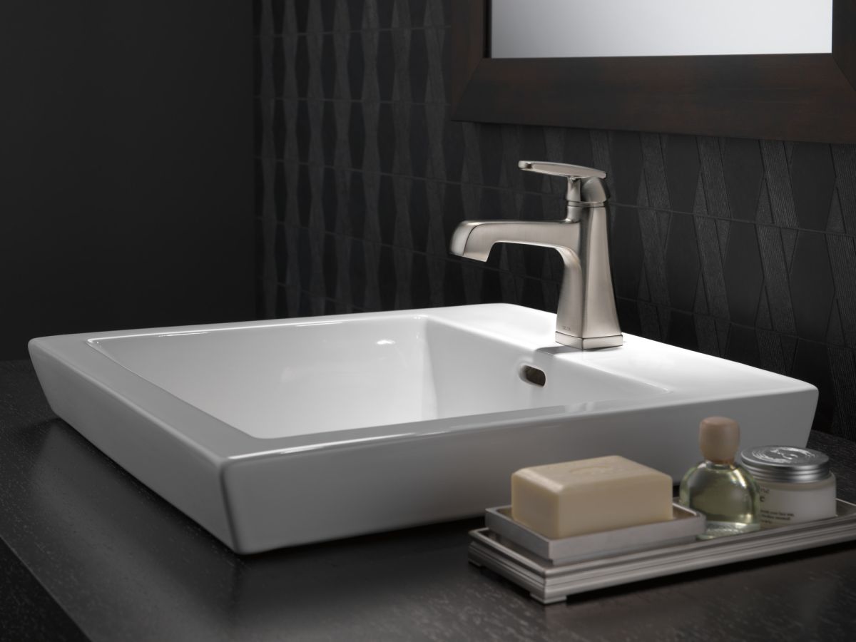 DELTA Ashlyn Single Handle Bathroom Faucet — Stainless