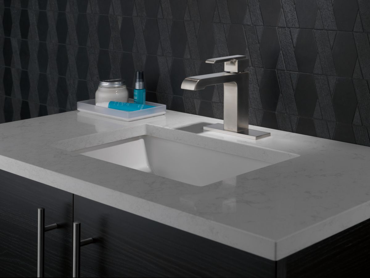 DELTA Ara Single Handle Bathroom Faucet — Stainless