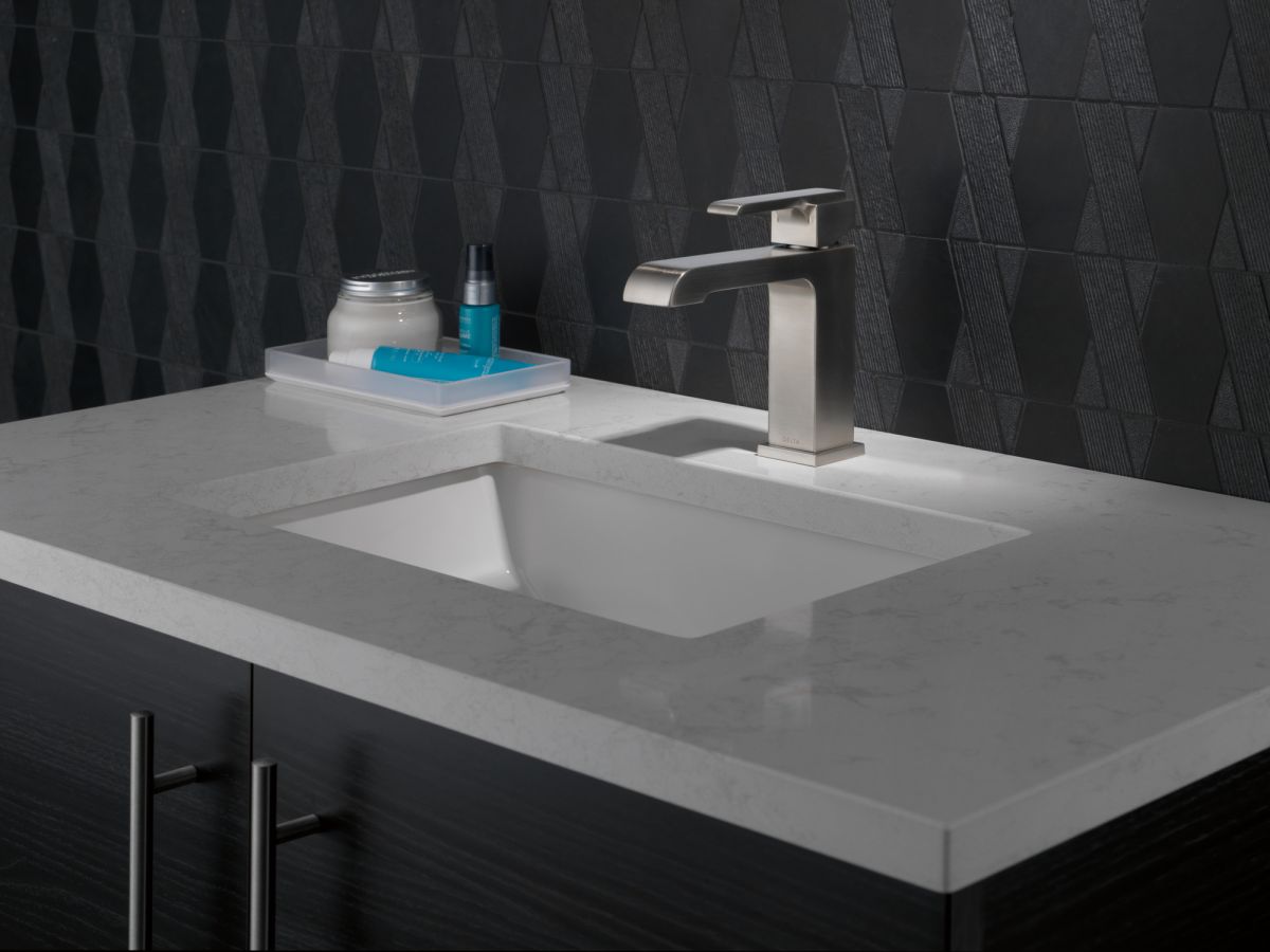 DELTA Ara Single Handle Bathroom Faucet — Stainless