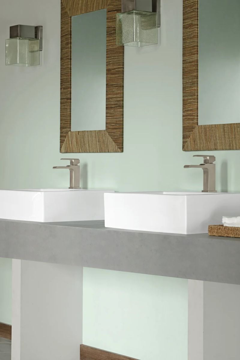 DELTA Ara Single Handle Channel Bathroom Faucet — Stainless