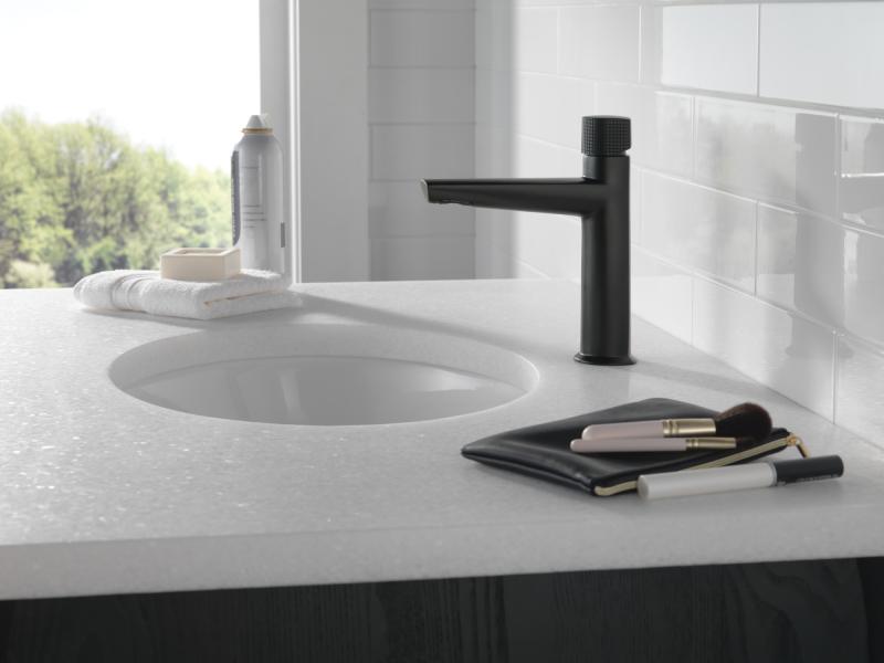 DELTA Galeon Single Handle Bathroom Faucet — Matte Black