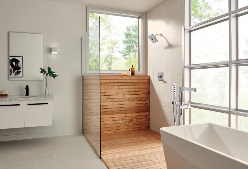 DELTA Zura Touch2O Bathroom Faucet with Touchless Technology — Chrome / Matte Black