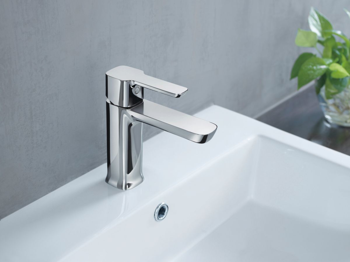 DELTA Modern Single Handle Project-Pack Bathroom Faucet — Chrome