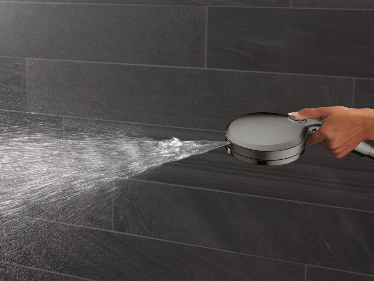 DELTA Universal Showering Components 7-Setting In2ition with ProClean — Lumicoat® Black Stainless