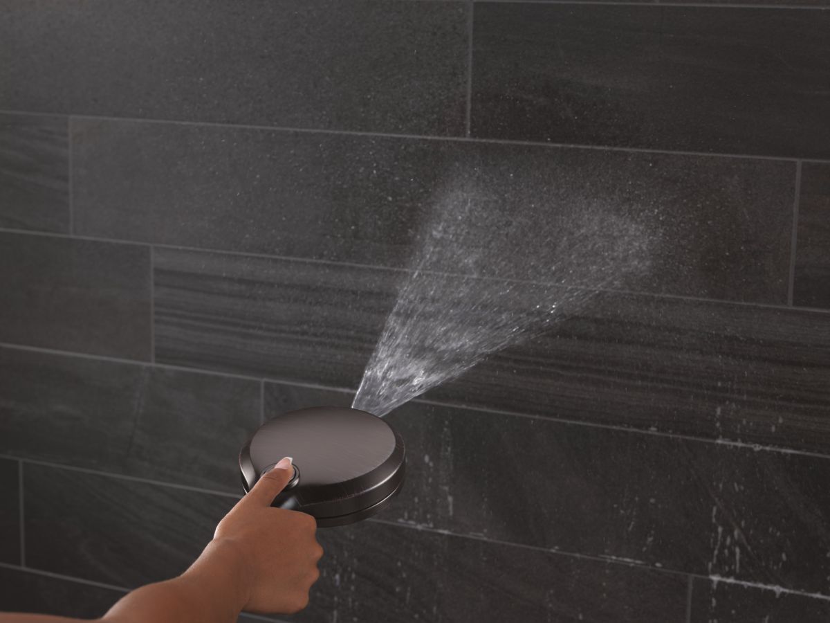 DELTA Universal Showering Components 7-Setting In2ition with ProClean — Venetian Bronze