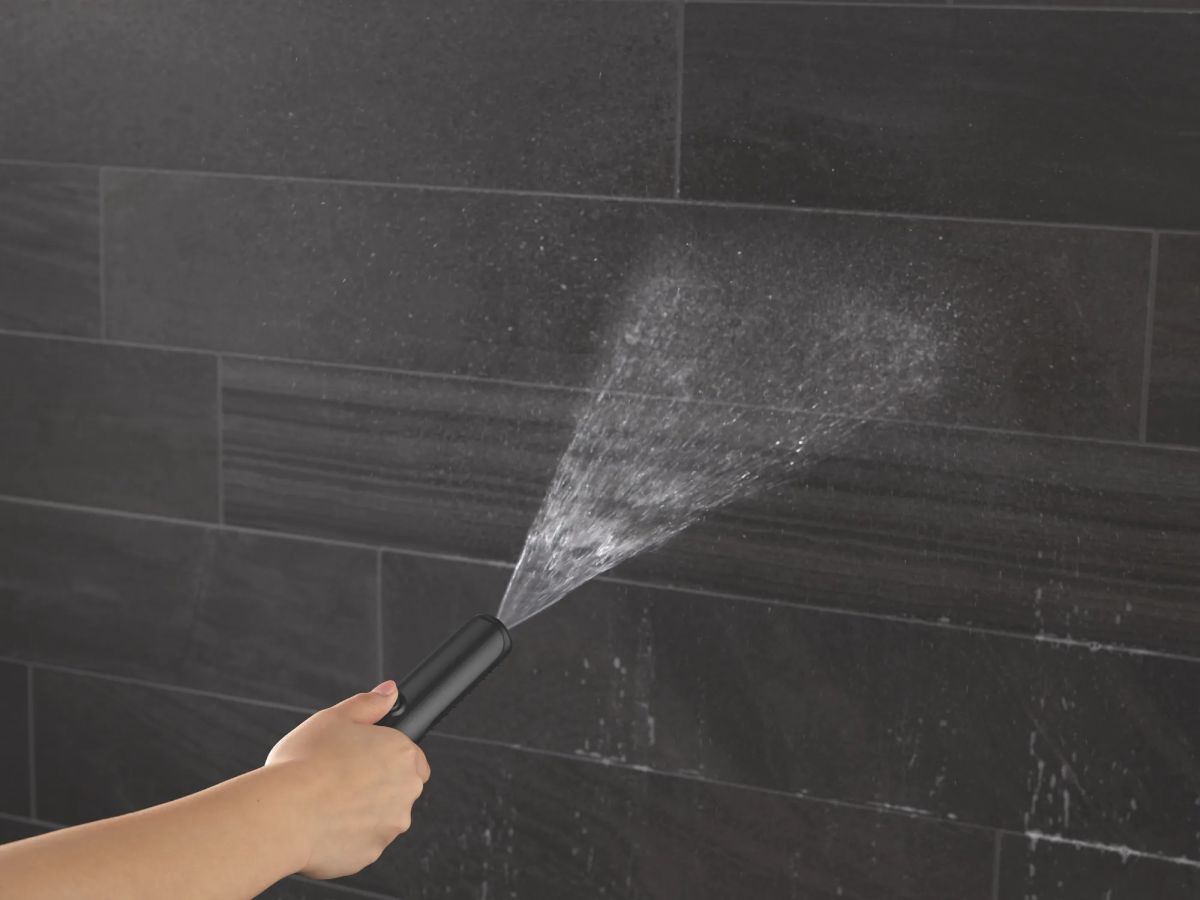 DELTA Universal Showering Components 2-Setting Hand Shower with ProClean Spray — Matte Black