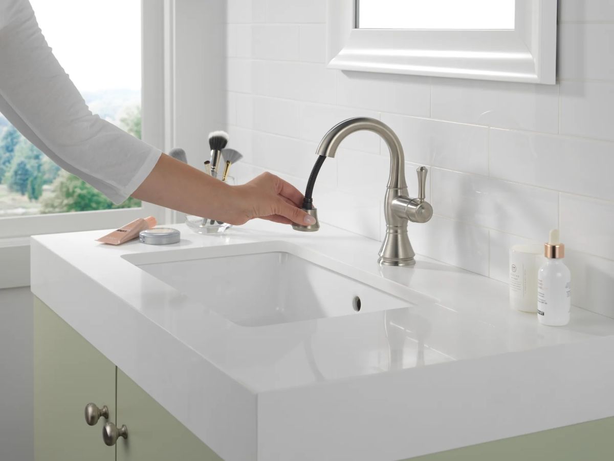 DELTA Cassidy Single Handle Pull Down Bathroom Faucet — Stainless