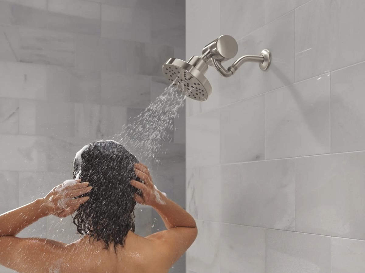 DELTA Clarifi Premium Shower Filter Attachment — Stainless