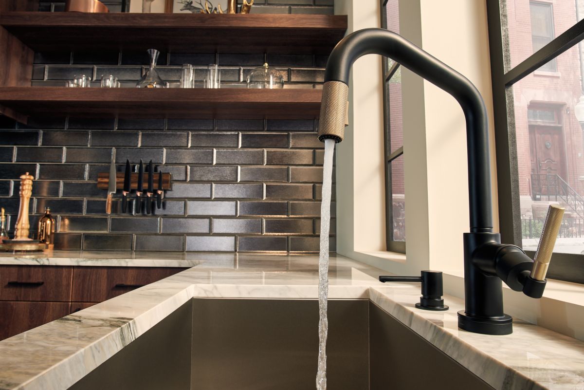 BRIZO Litze SmartTouch Pull-Down Kitchen Faucet with Angled Spout and Knurled Handle — Matte Black/Luxe Gold