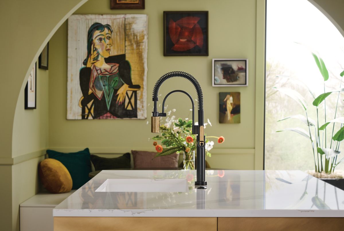 BRIZO Litze SmartTouch Semi-Professional Kitchen Faucet - Industrial Handle — Matte Black/Luxe Gold
