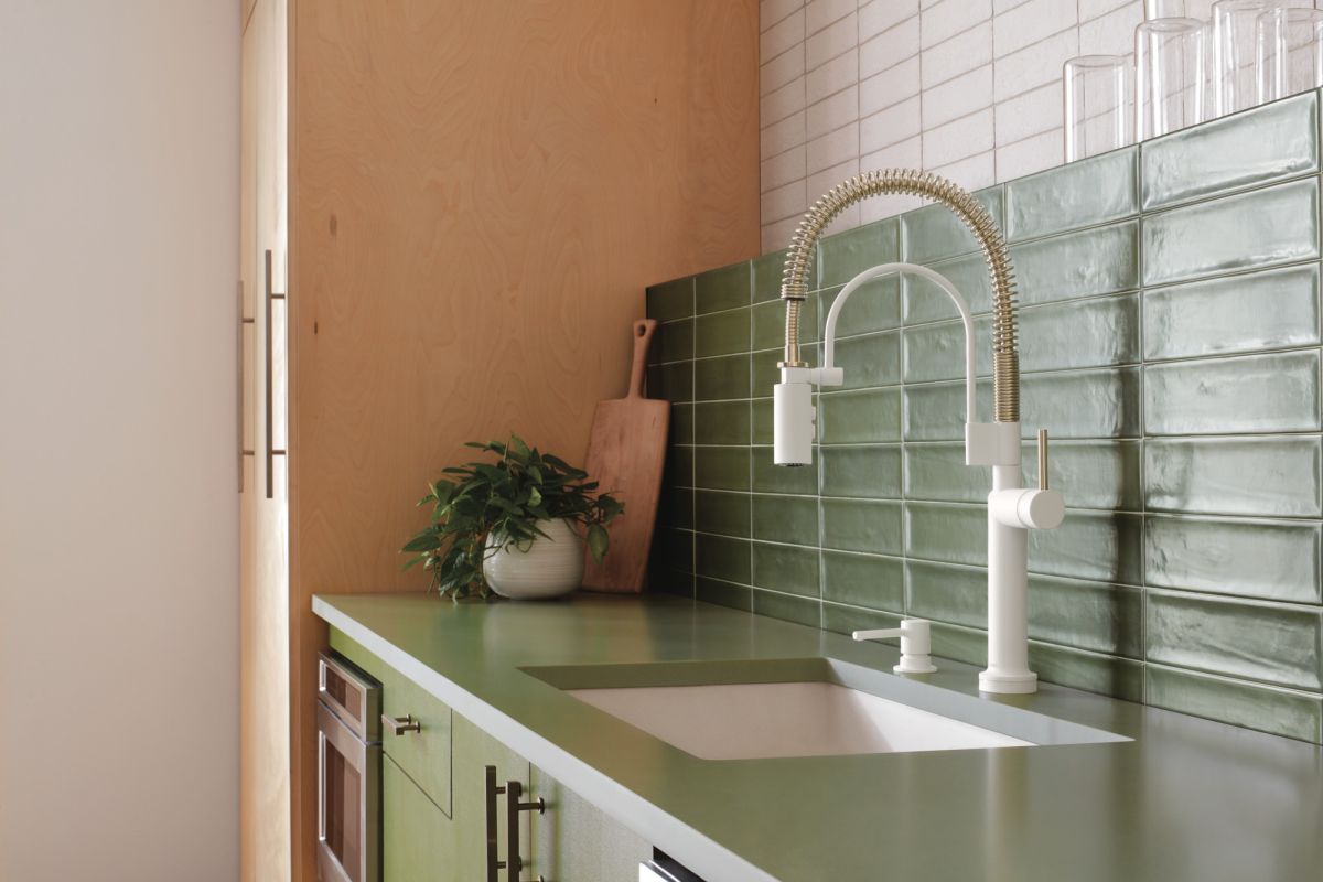 BRIZO Jason Wu for BRIZO Pull-Down Faucet Metal Lever Handle Kit — Matte White/Polished Nickel