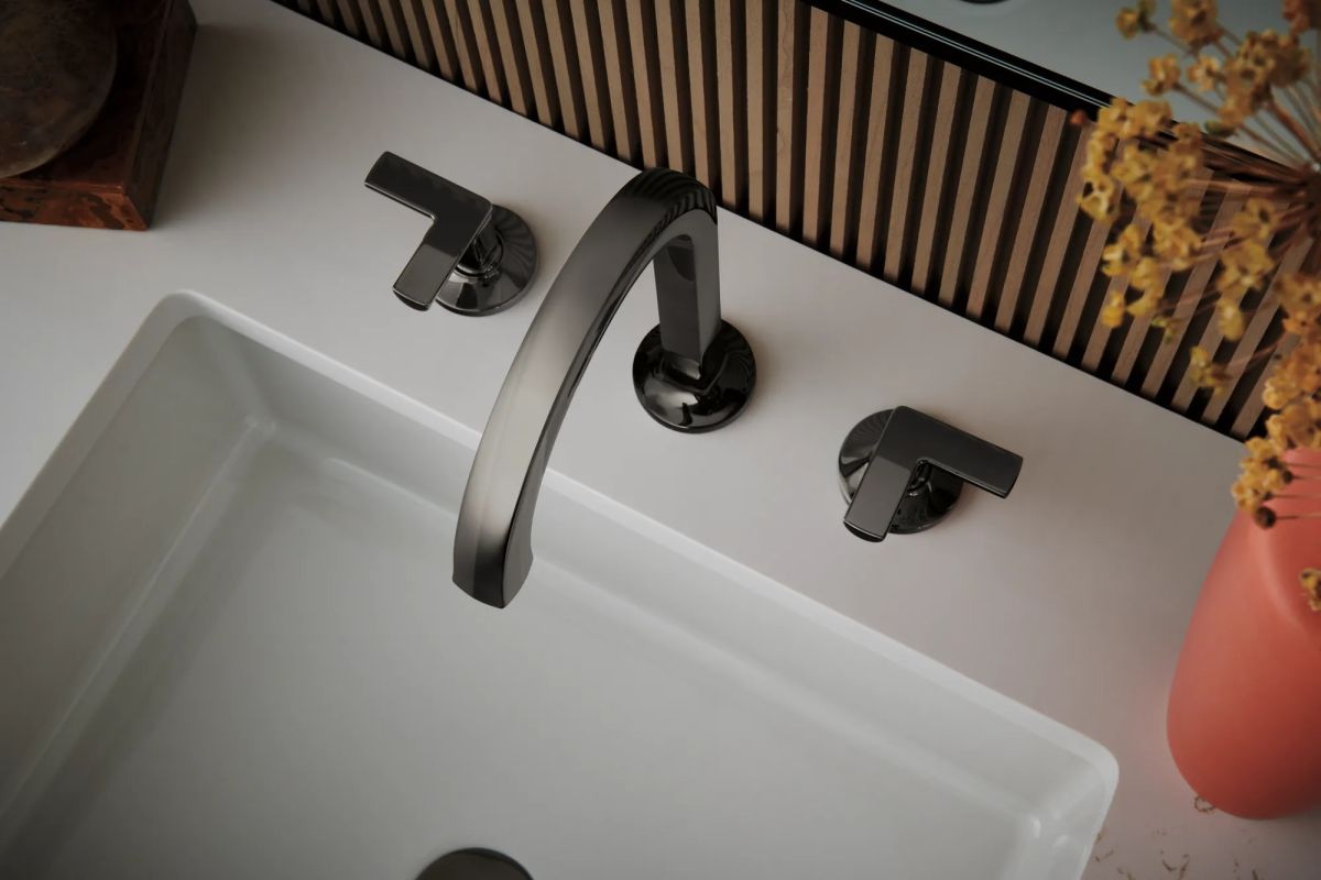 BRIZO Kintsu Widespread Lavatory Faucet with Arc Spout - Less Handles 1.5 GPM — Brilliance Black Onyx