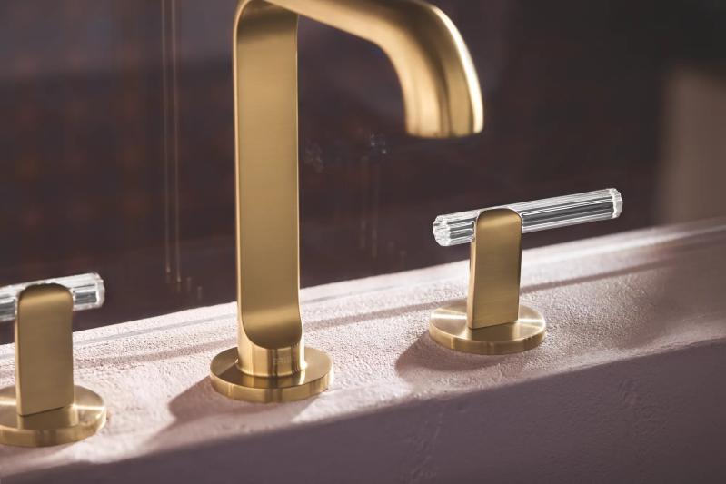 BRIZO Roccesco Widespread Lavatory Lever Handle Kit — Luxe Gold / Clear Acrylic