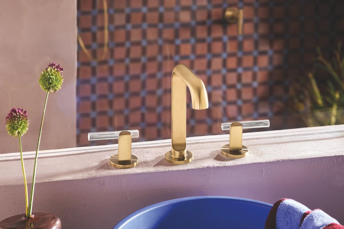 BRIZO Roccesco Widespread Lavatory Faucet with Square Spout - Less Handles — Luxe Gold