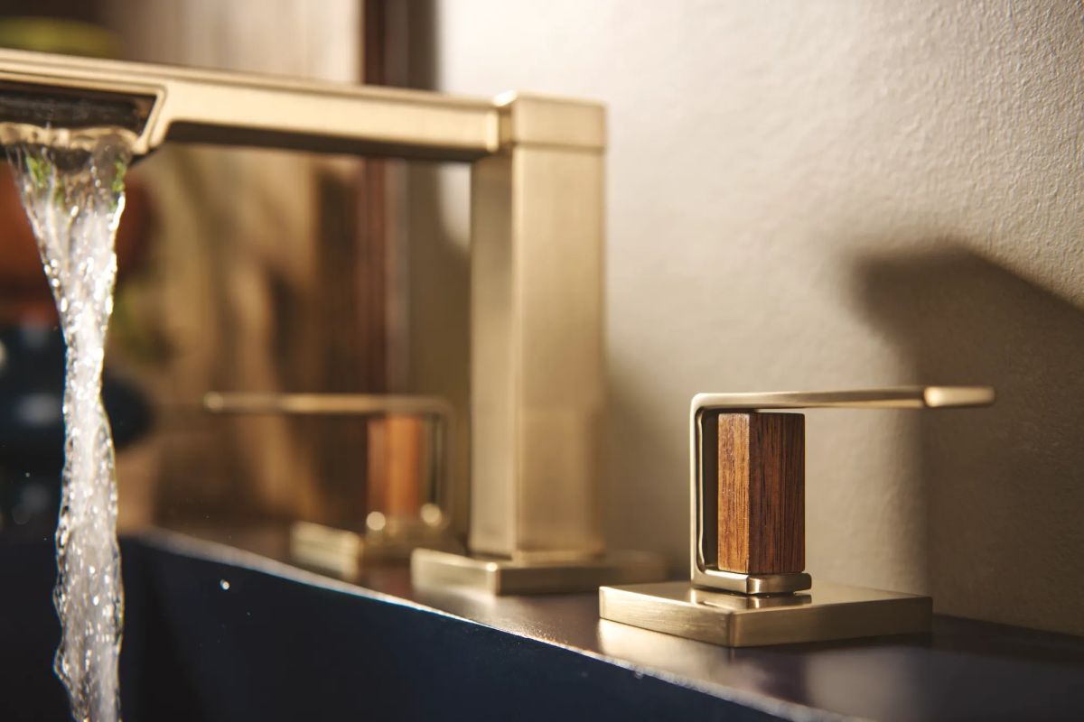 BRIZO Frank Lloyd Wright Widespread Lavatory Gap Lever Handle Kit — Luxe Gold / Wood