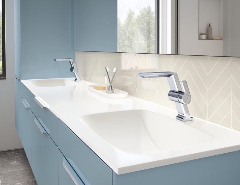 DELTA Pivotal Single Handle Mid-Height Vessel Bathroom Faucet — Lumicoat® Chrome
