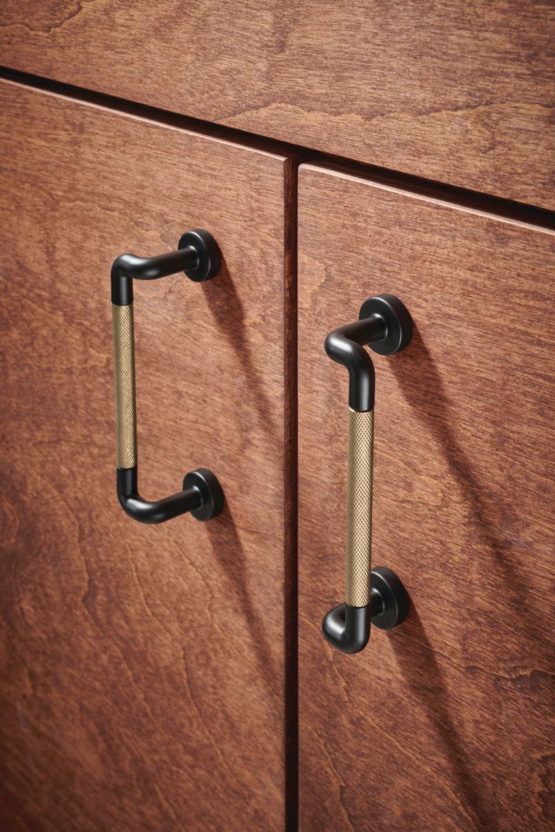 BRIZO Litze Drawer Pull With Knurling — Matte Black/Luxe Gold