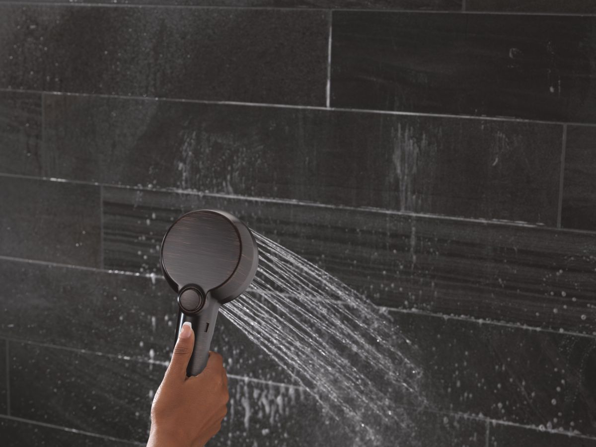 DELTA Universal Showering Components 5-Setting In2ition with ProClean — Venetian Bronze