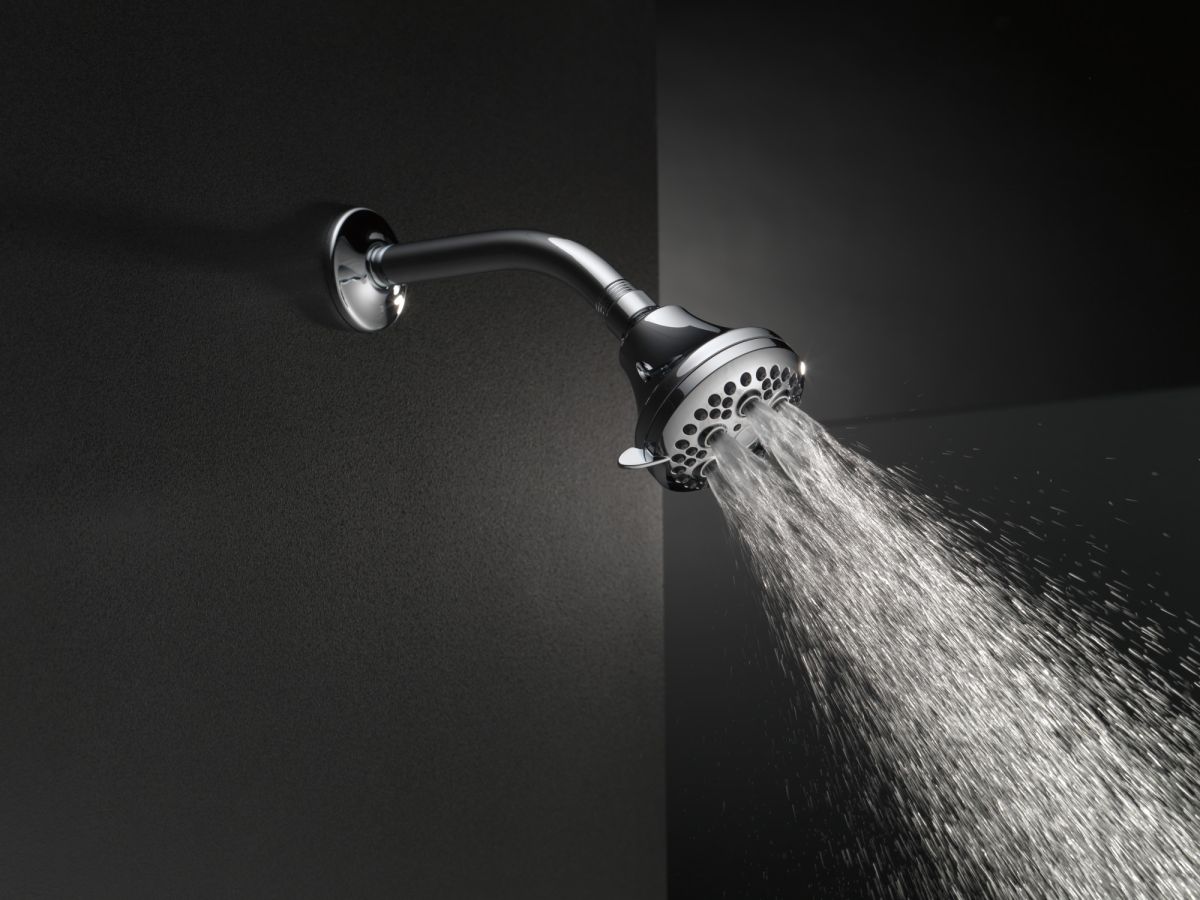 DELTA Universal Showering Components Shower Head 1.75 GPM 5-Setting — Chrome