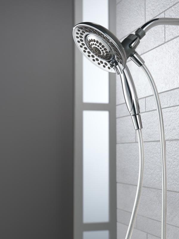 DELTA Universal Showering Components In2ition 5-Setting Two-in-One Shower — Chrome