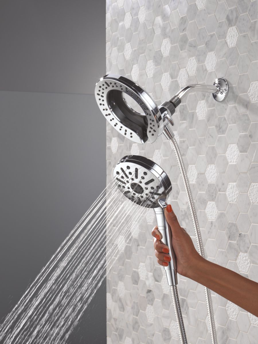 DELTA Universal Showering Components 6-Setting In2ition  with ProClean — Chrome