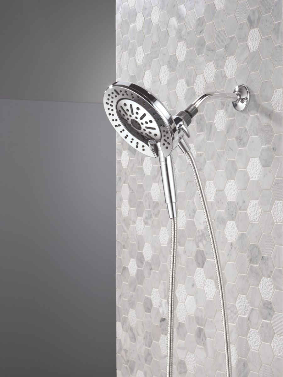 DELTA Universal Showering Components 6-Setting In2ition  with ProClean — Chrome