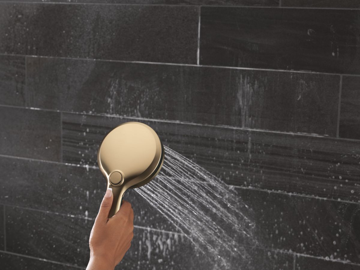 DELTA Universal Showering Components 6-Setting In2ition  with ProClean — Champagne Bronze