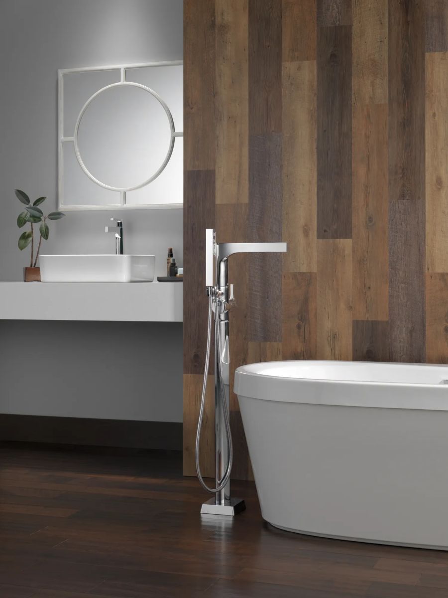 DELTA Zura Single Handle Vessel Bathroom Faucet — Chrome