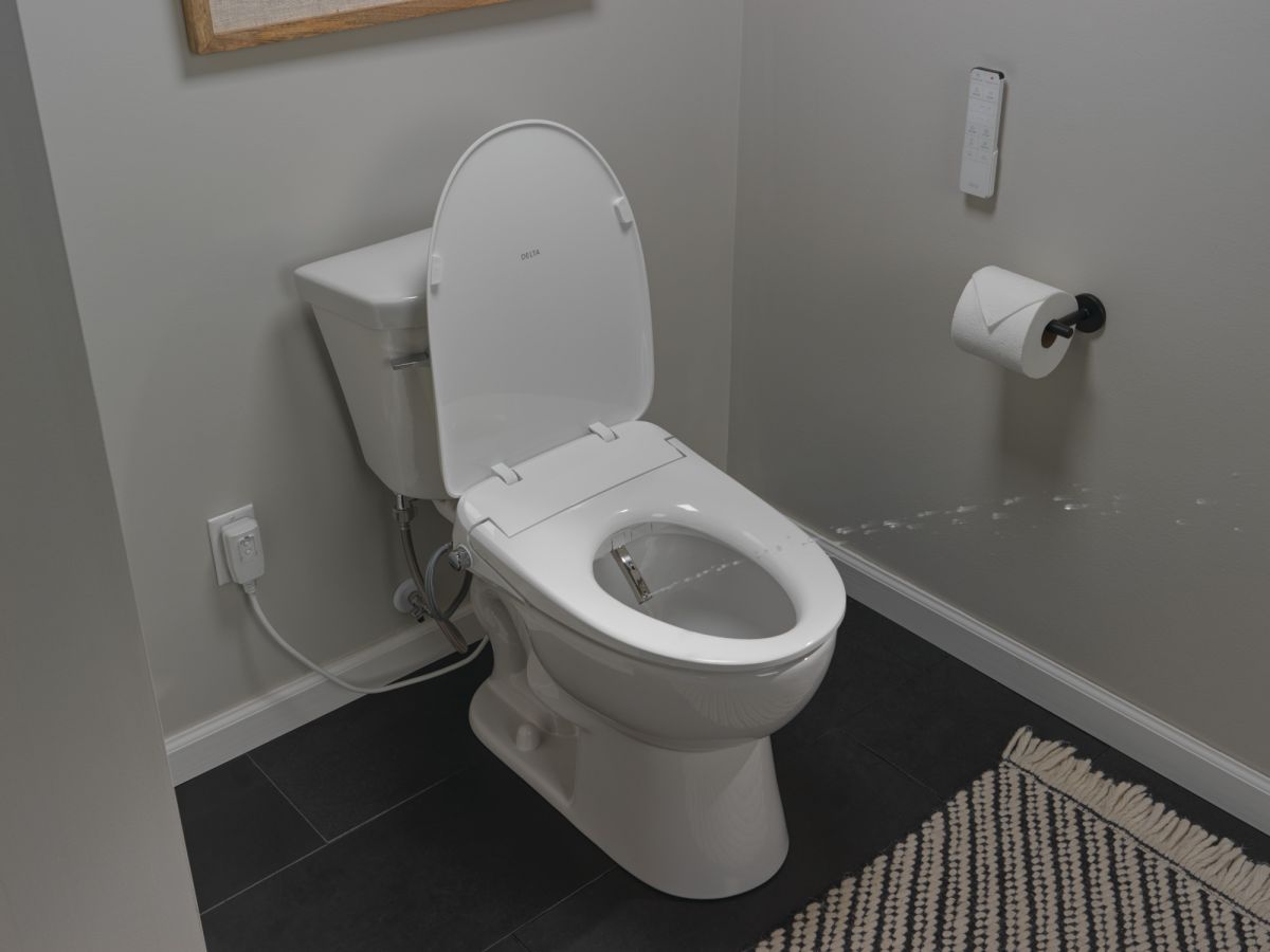 DELTA Refresh Ultimate Elongated Electric Bidet Toilet Seat — White