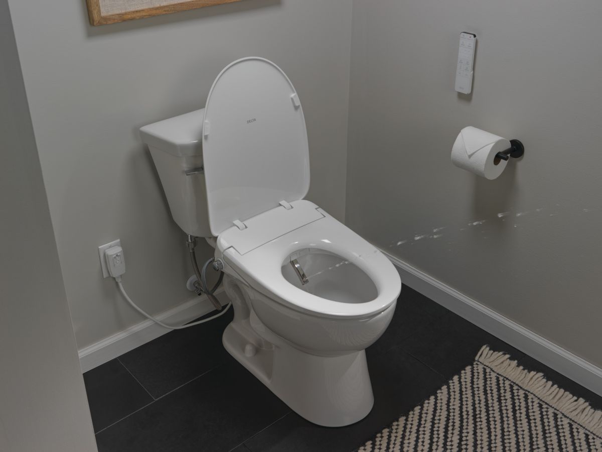 DELTA Refresh Ultimate Elongated Electric Bidet Toilet Seat — White