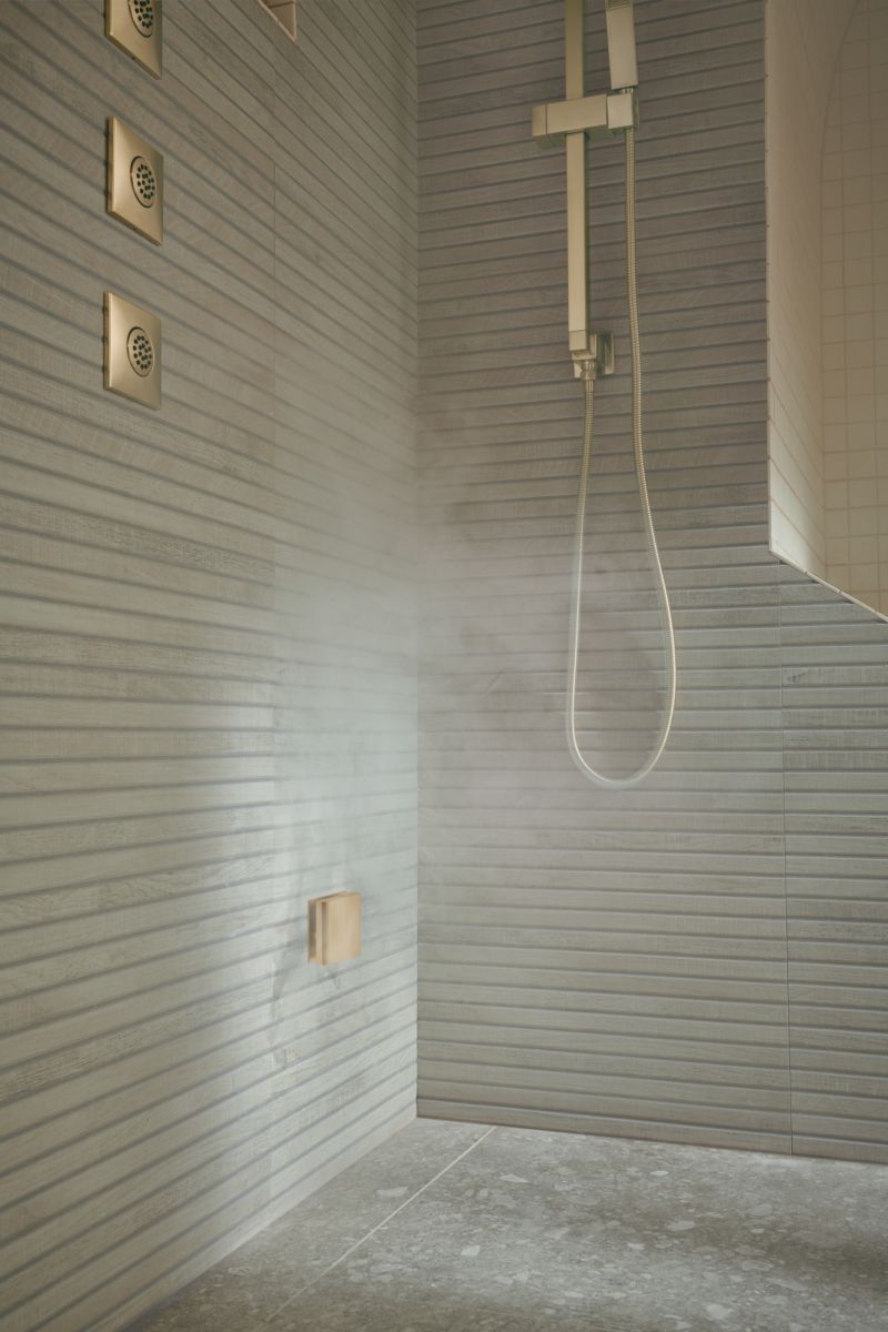 BRIZO Other Transcendent Digital Interface + Square Steam Set — Lumicoat® Luxe Gold