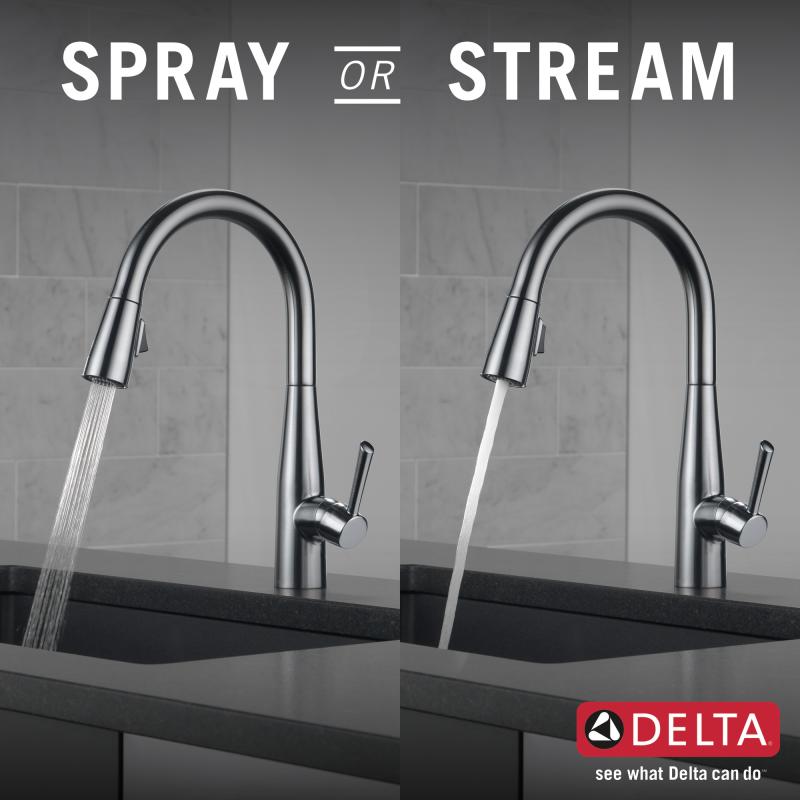 DELTA Essa Single Handle Pull-Down Kitchen Faucet — Arctic Stainless