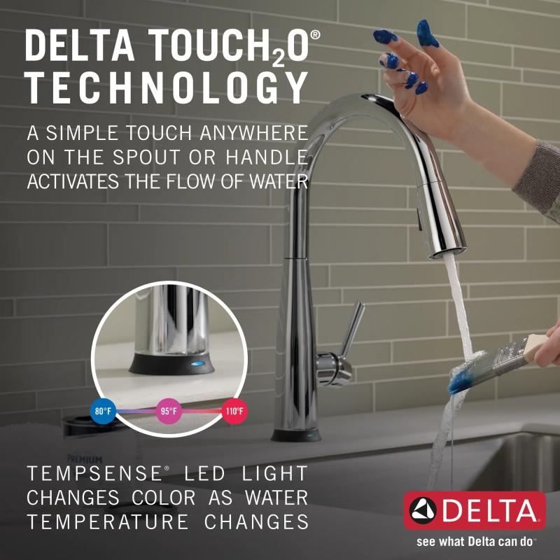 DELTA Essa Single Handle Pull-Down Kitchen Faucet with Touch2O Technology — Chrome