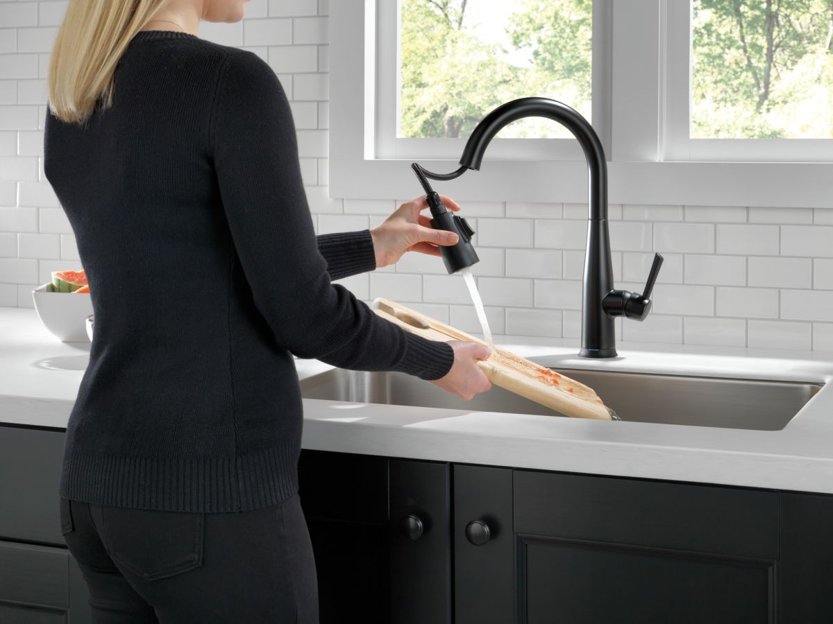 DELTA Essa VoiceIQ Single Handle Pull-Down Faucet with Touch2O Technology — Matte Black