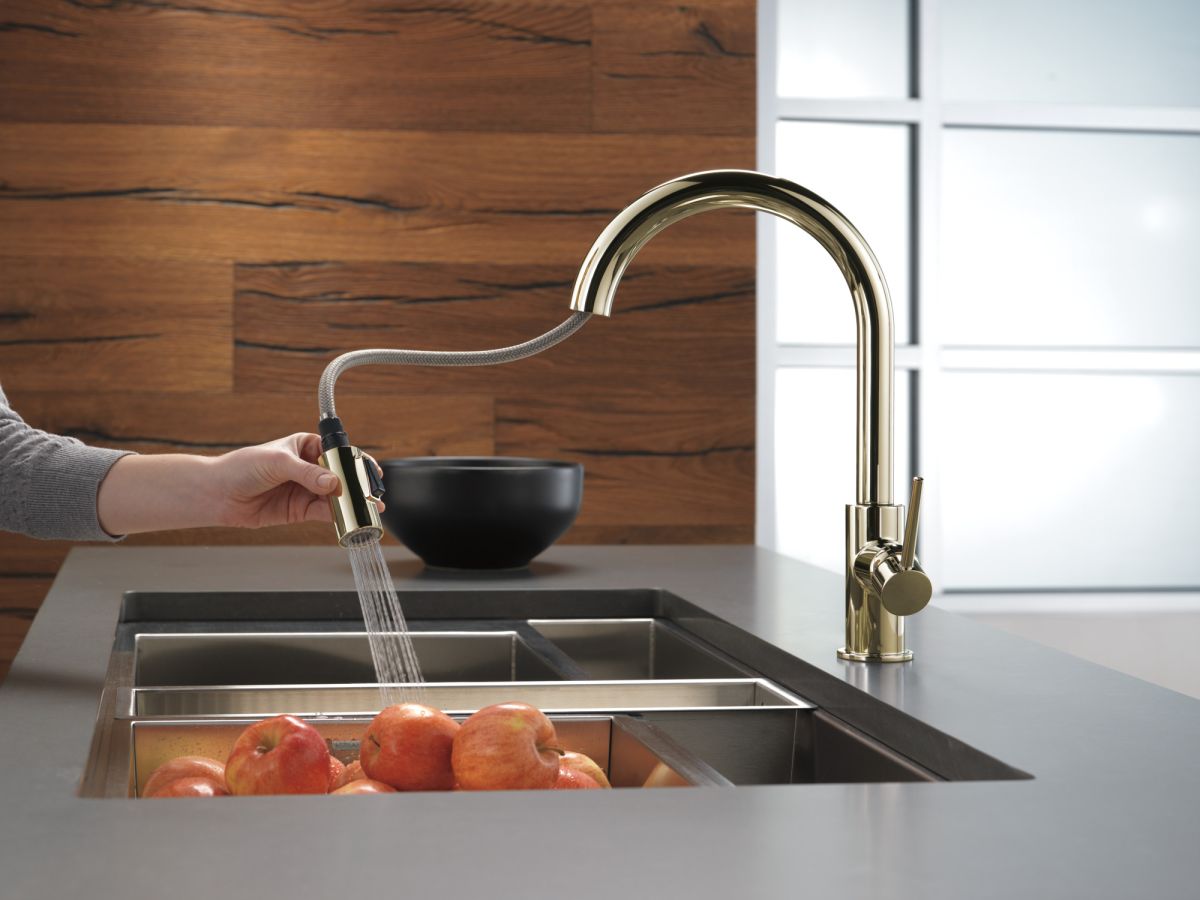 DELTA Trinsic Single Handle Pull-Down Kitchen Faucet — Polished Nickel