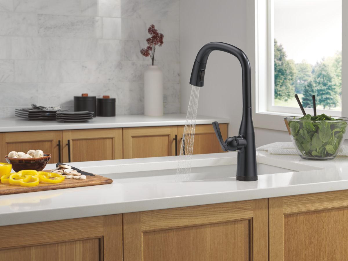 DELTA Stryke VoiceIQ Single Handle Pull-Down Faucet with Touch2O Technology — Matte Black