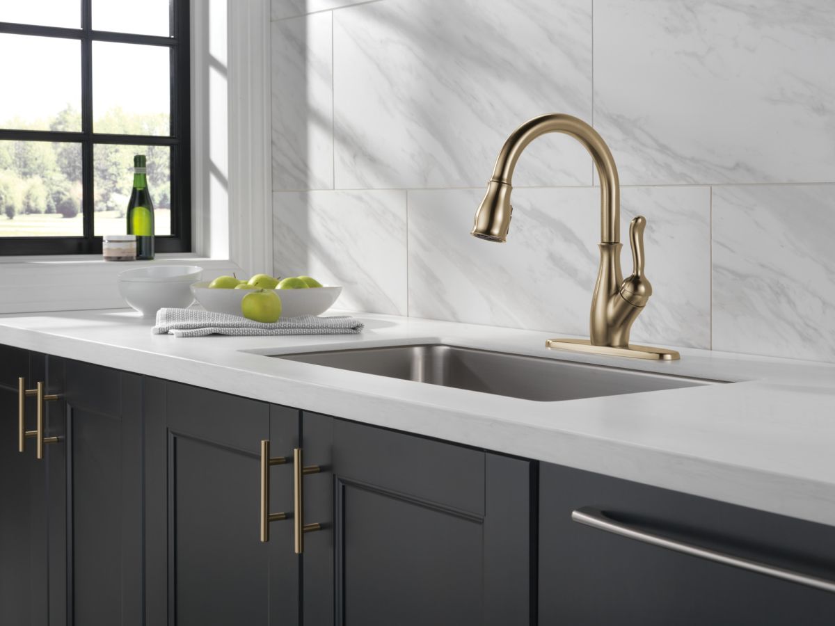 DELTA Leland Single Handle Pull-Down Kitchen Faucet with ShieldSpray Technology — Champagne Bronze