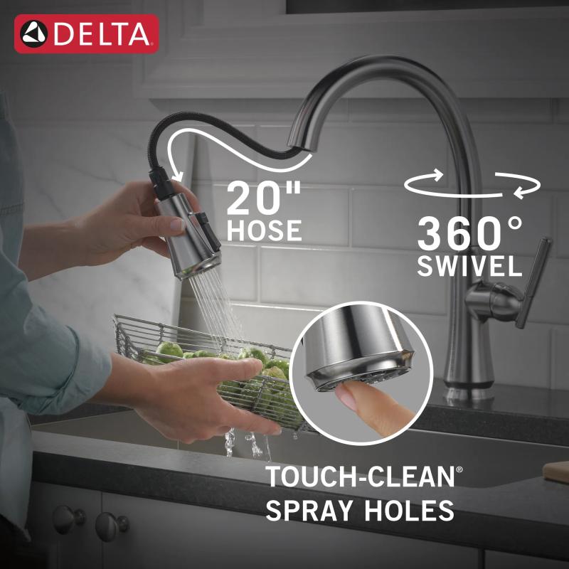 DELTA Coranto Single Handle Pull-Down Kitchen Faucet — Arctic Stainless