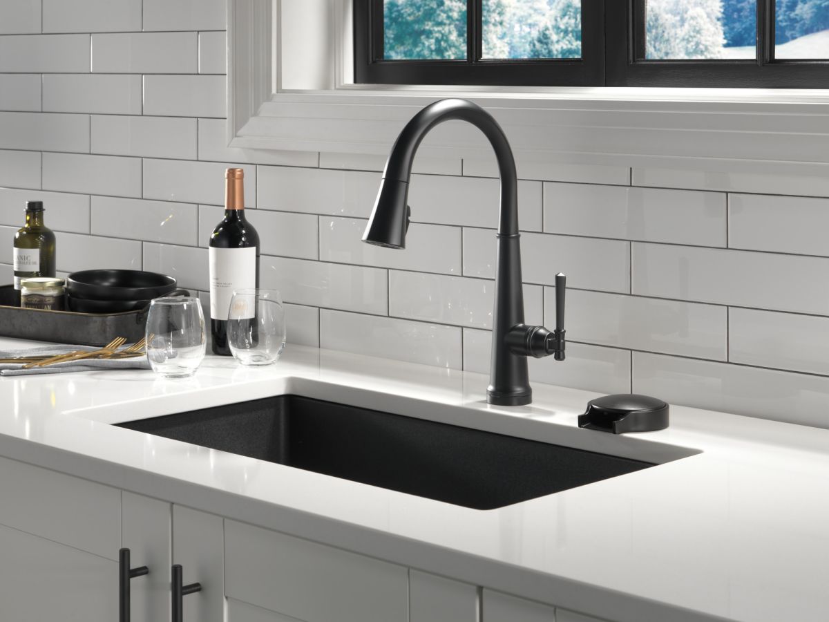 DELTA Other Metal Glass Rinser — Matte Black
