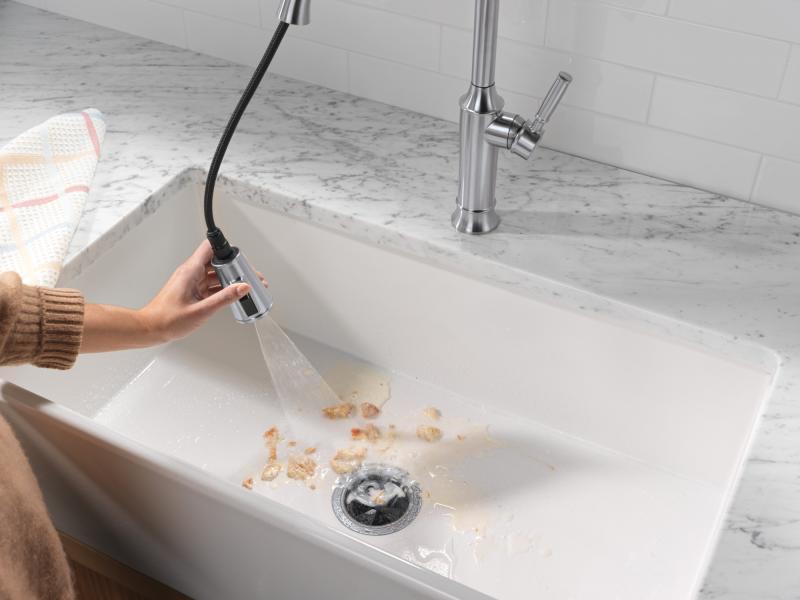 DELTA Renaldi Single Handle Pull-Down Kitchen Faucet — Lumicoat® Arctic Stainless
