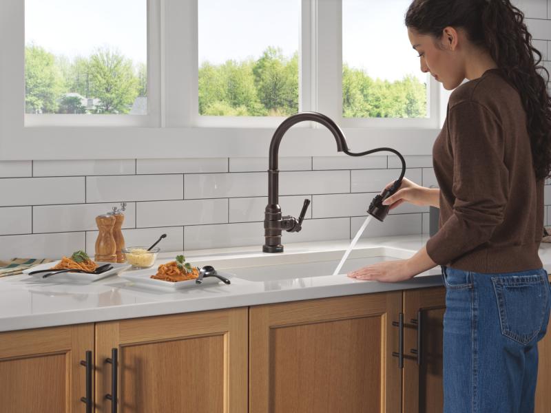 DELTA Broderick Touch2O Technology Kitchen Faucet with Touchless Technology — Venetian Bronze