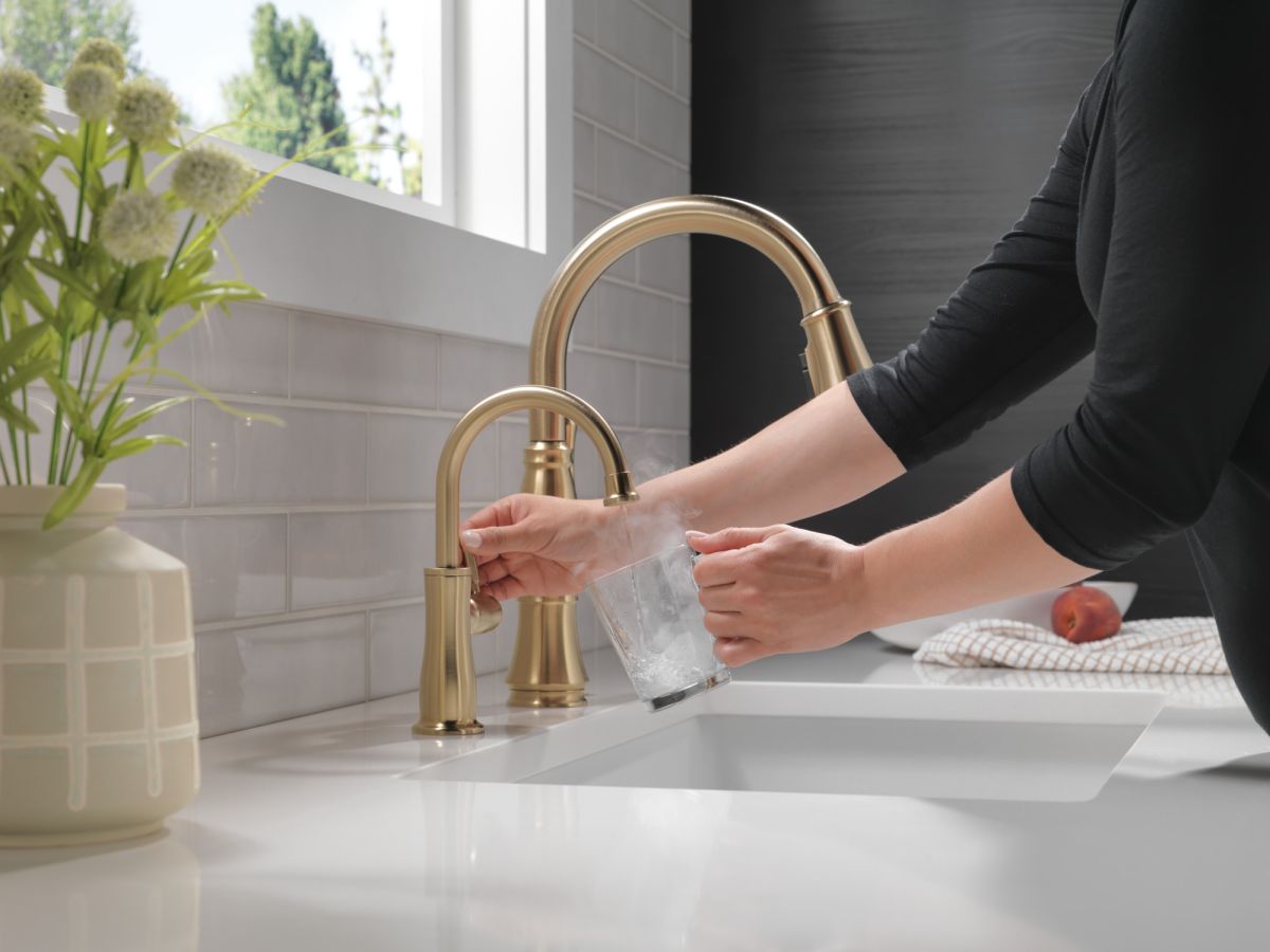 DELTA Other Traditional Instant Hot Water Dispenser — Champagne Bronze