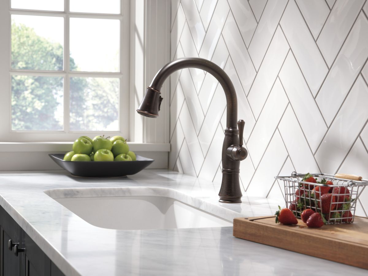 DELTA Cassidy Single Handle Pull-Down Kitchen Faucet with ShieldSpray Technology — Venetian Bronze