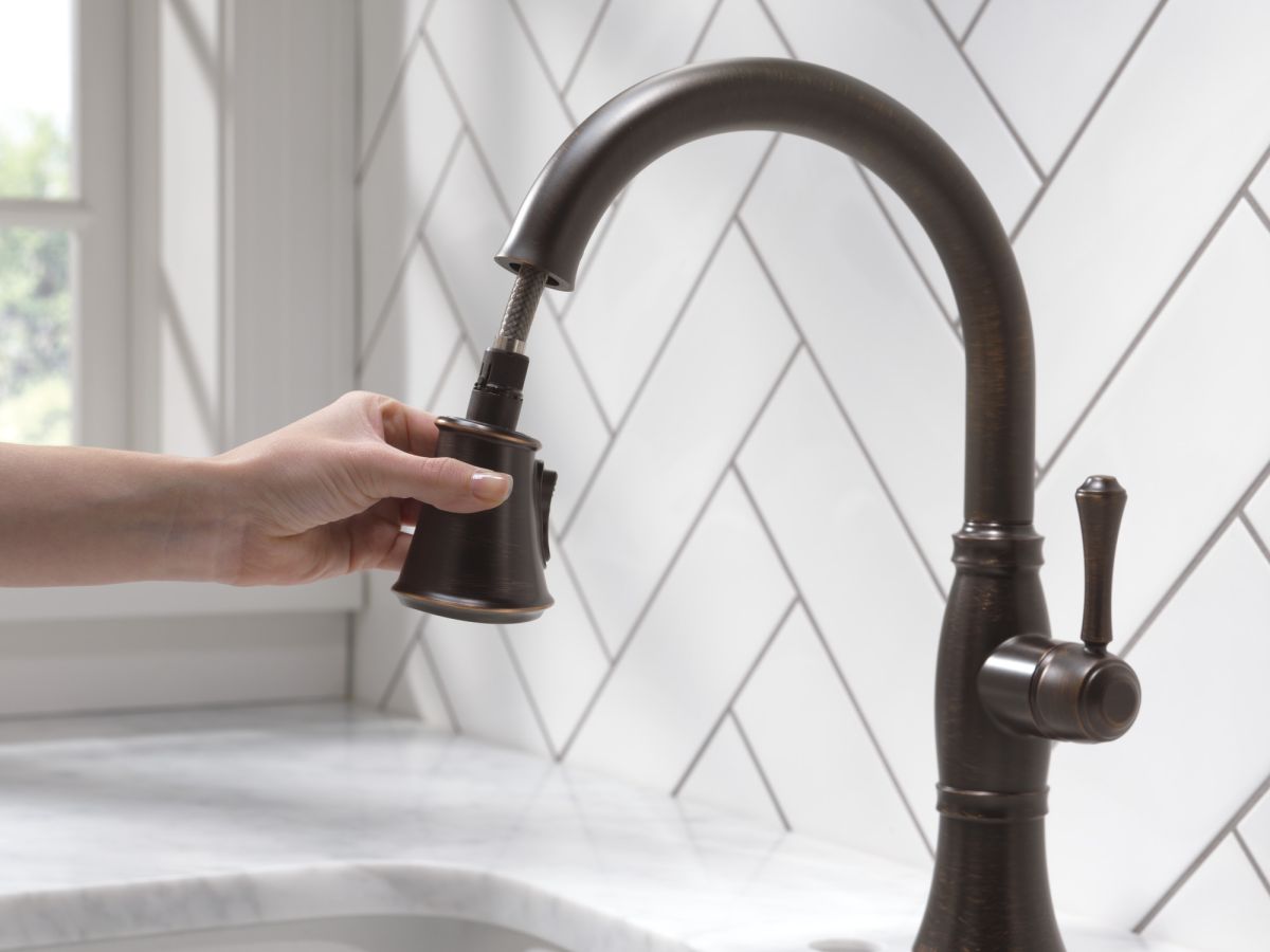 DELTA Cassidy Single Handle Pull-Down Kitchen Faucet with ShieldSpray Technology — Venetian Bronze