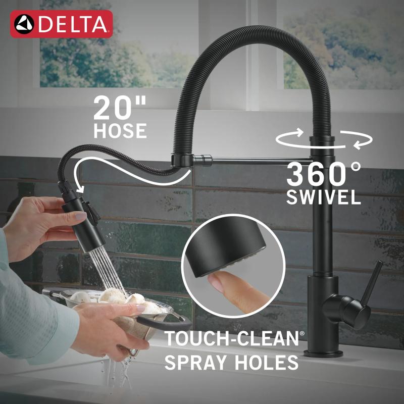 DELTA Trinsic Single-Handle Pull-Down Spring Kitchen Faucet — Matte Black