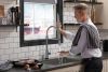 DELTA Trinsic Single-Handle Pull-Down Spring Kitchen Faucet with Touch2O Technology — Arctic Stainless
