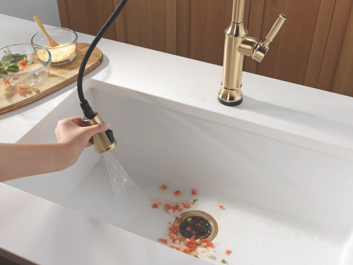 DELTA Renaldi Touch2O Technology Kitchen Faucet with Touchless Technology — Lumicoat® Champagne Bronze
