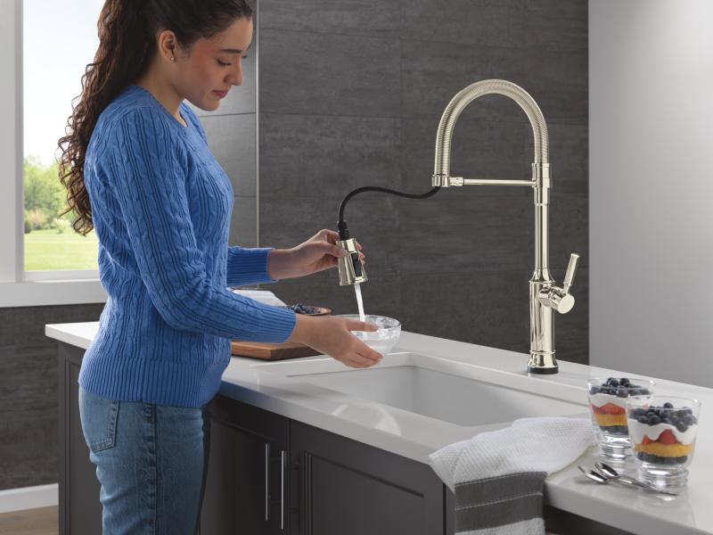 DELTA Renaldi Touch2O Technology Kitchen Faucet with Touchless Technology — Lumicoat® Polished Nickel